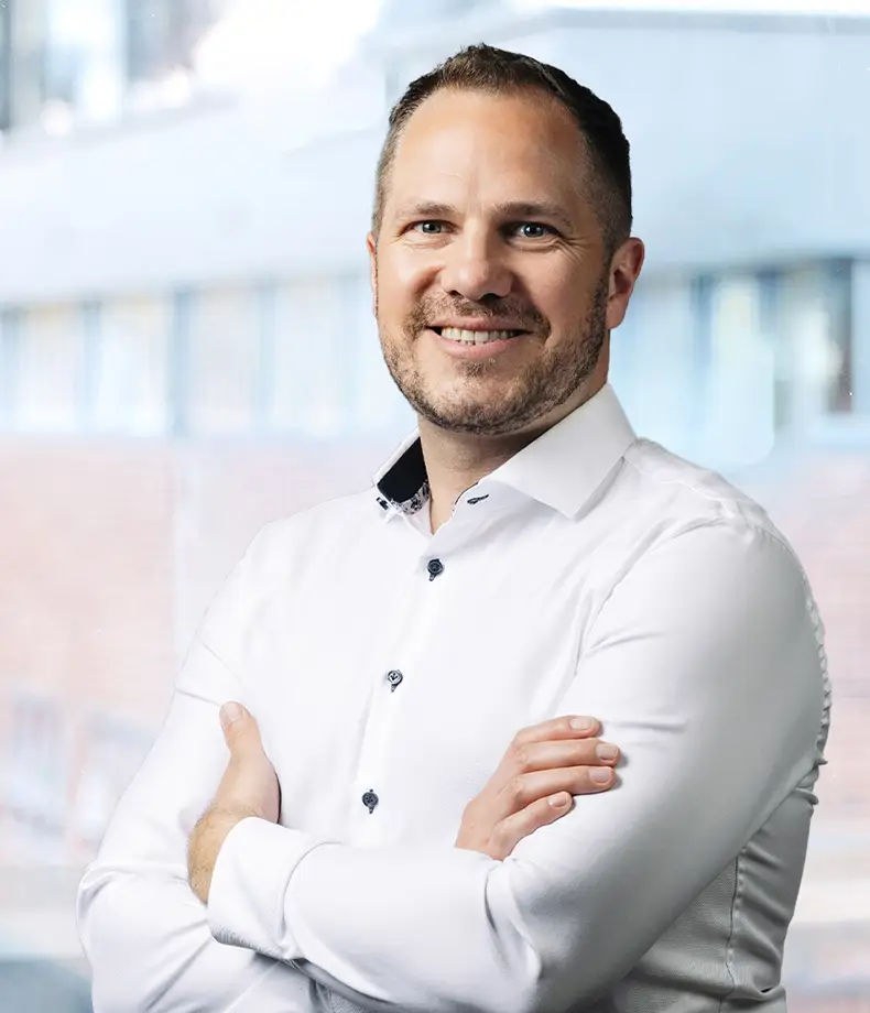 Navigating AI Compliance with Confidence 6 Fabi Benedikt Hasibeder